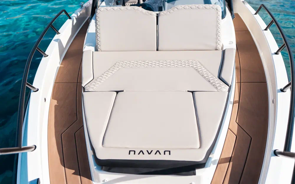 slider 4 Navan S30