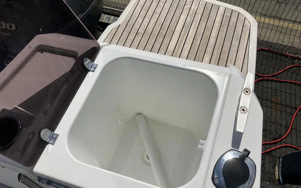 slider 37 Jeanneau Merry Fisher 795 Marlin