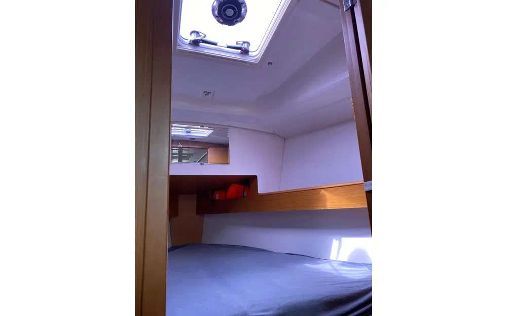 slider 10 Jeanneau Sun Odyssey 33 i