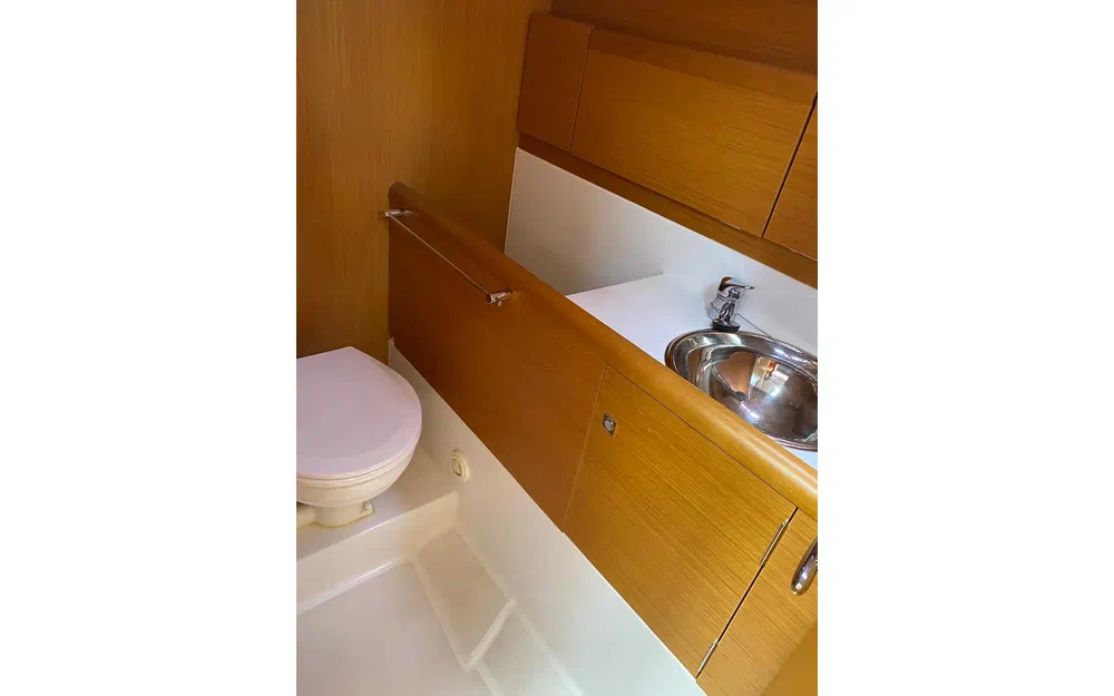 slider 7 Jeanneau Sun Odyssey 33 i