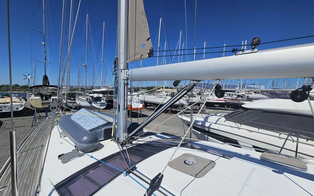 slider 12 Jeanneau 53