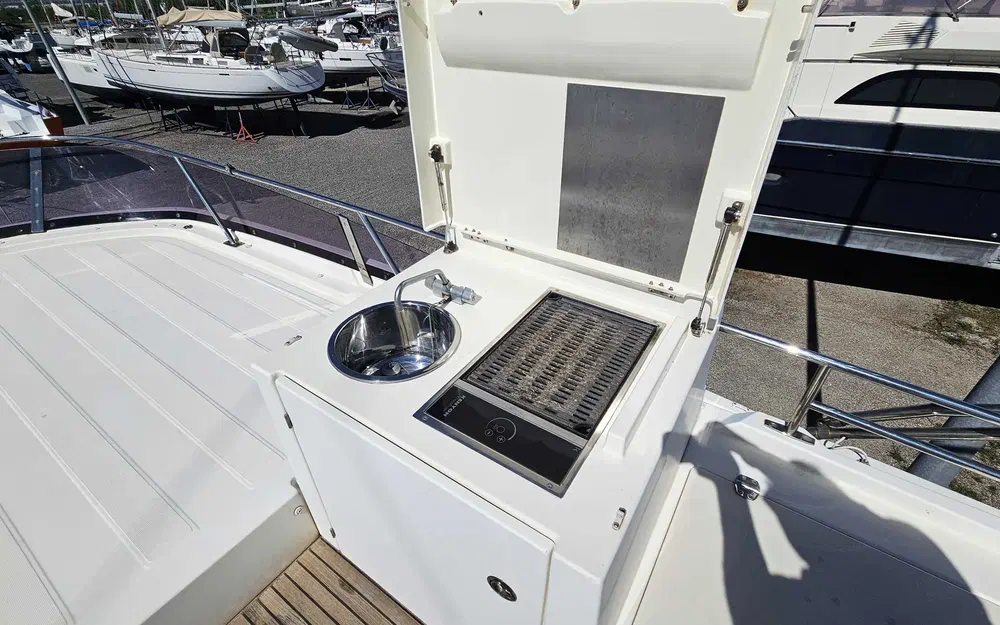 slider 14 Jeanneau Prestige 450