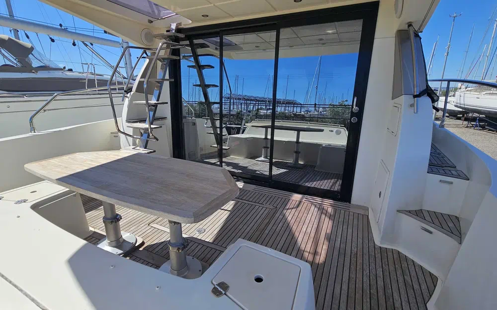 slider 7 Jeanneau Prestige 450