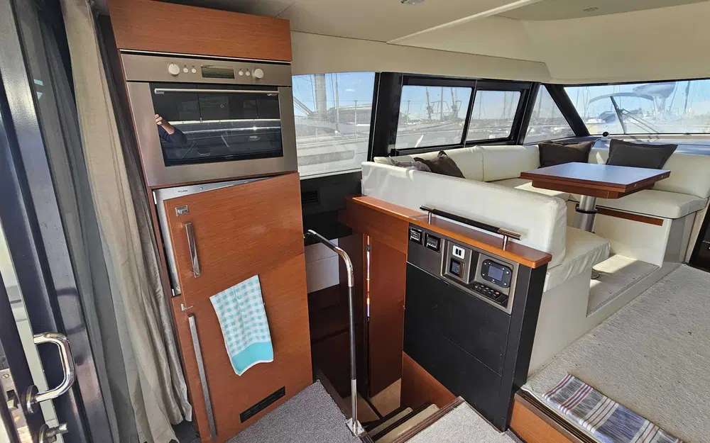 slider 8 Jeanneau Prestige 450