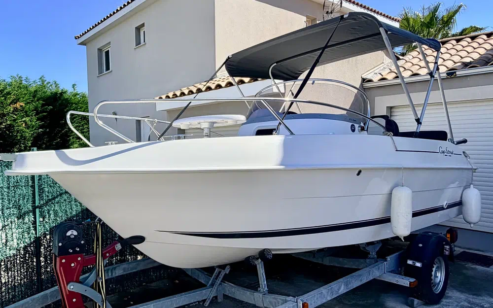 slider 1 B2 Marine CAP FERRET 572 OPEN