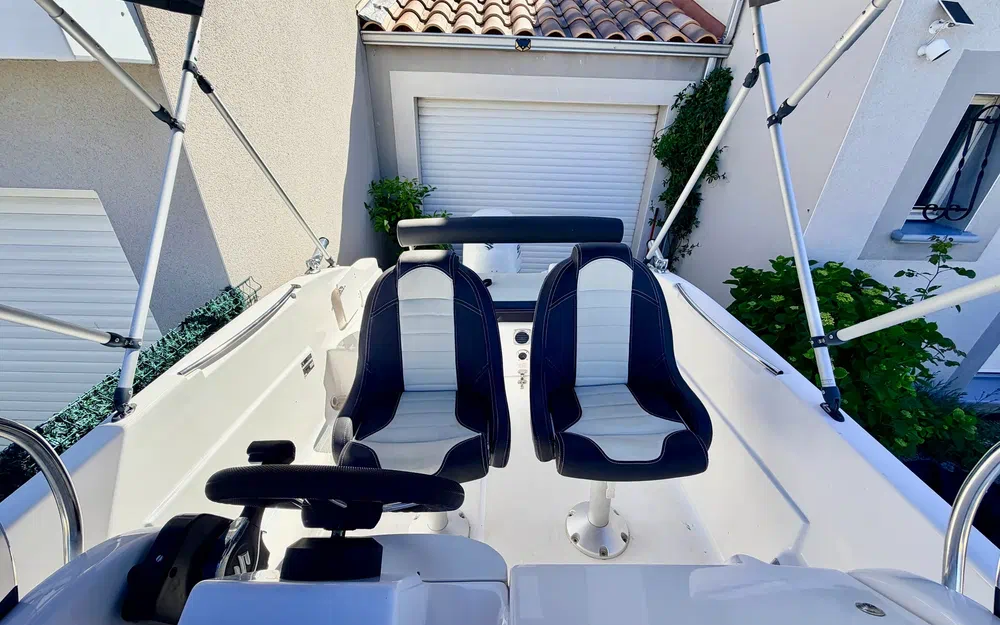 slider 4 B2 Marine CAP FERRET 572 OPEN