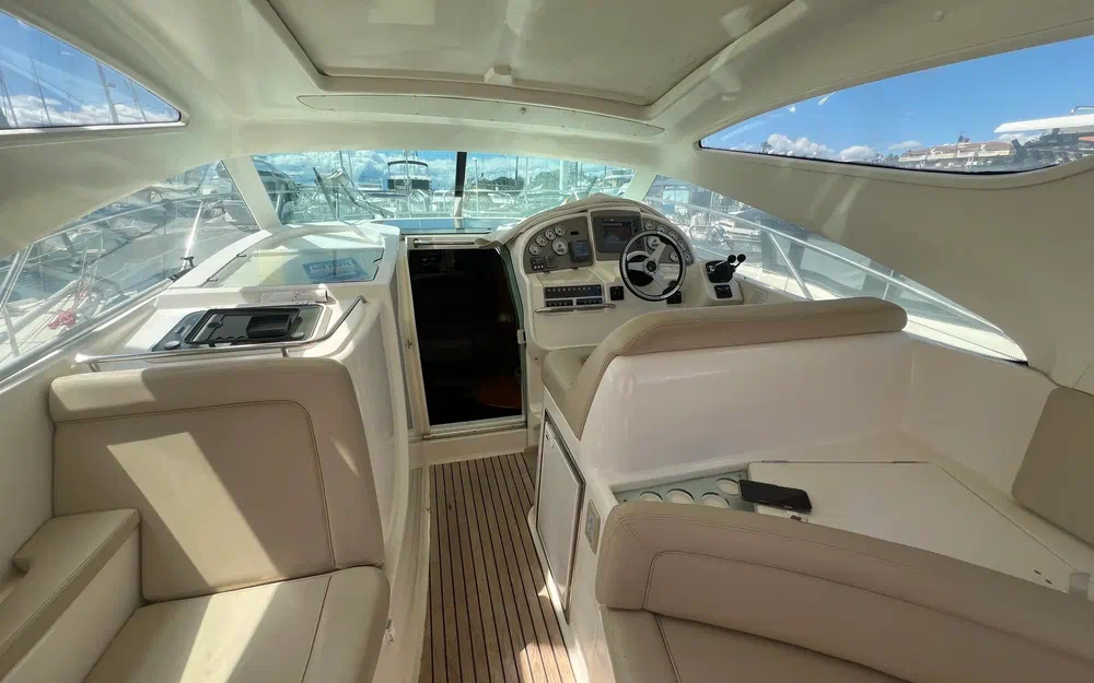 slider 9 Jeanneau Prestige 34 Hard Top