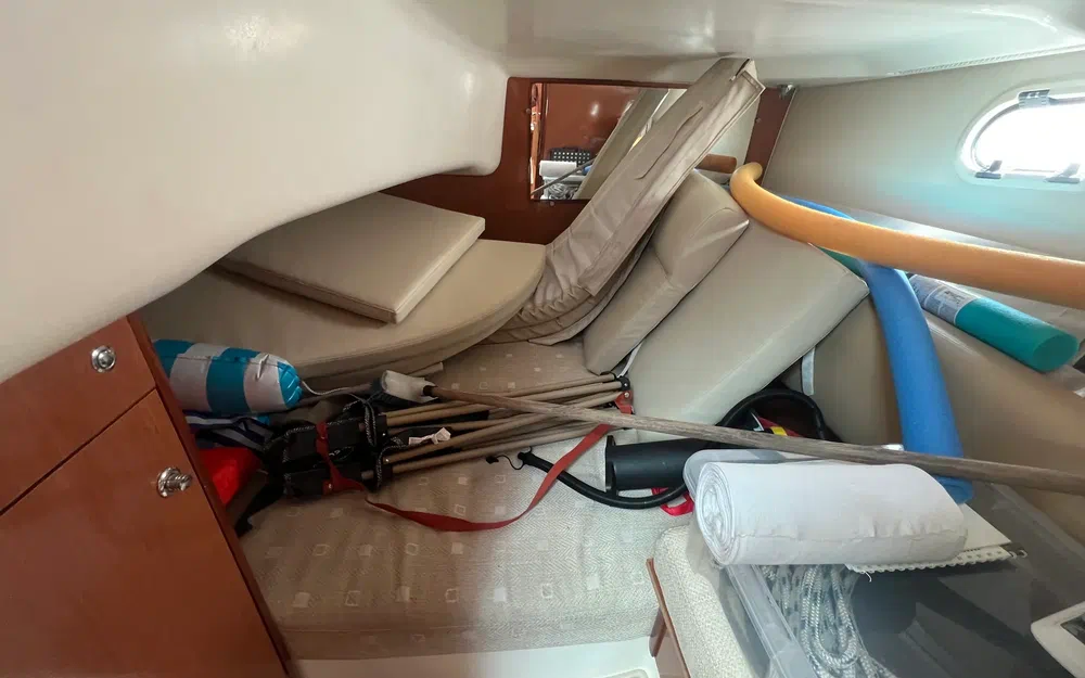 slider 19 Jeanneau Prestige 34 Hard Top