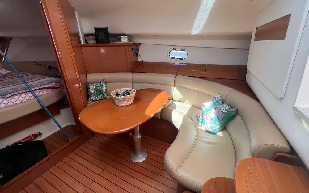 slider 20 Jeanneau Prestige 34 Hard Top