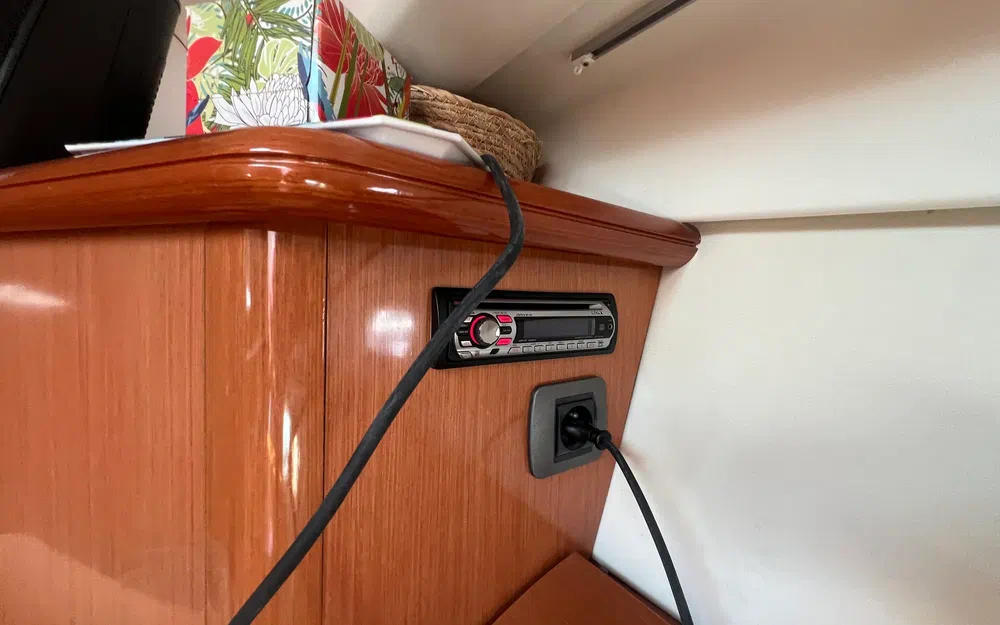 slider 28 Jeanneau Prestige 34 Hard Top