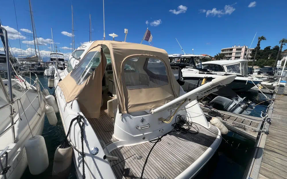 slider 1 Jeanneau Prestige 34 Hard Top