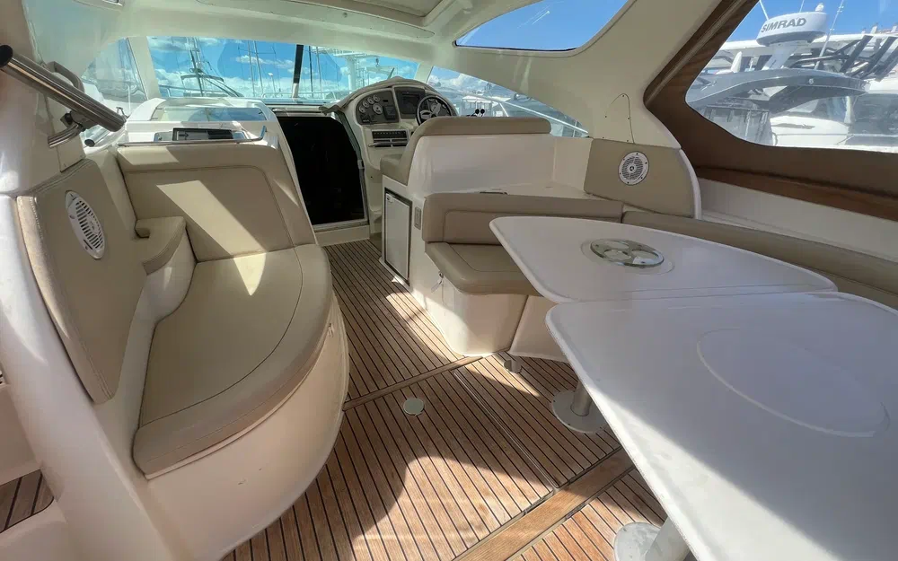 slider 7 Jeanneau Prestige 34 Hard Top