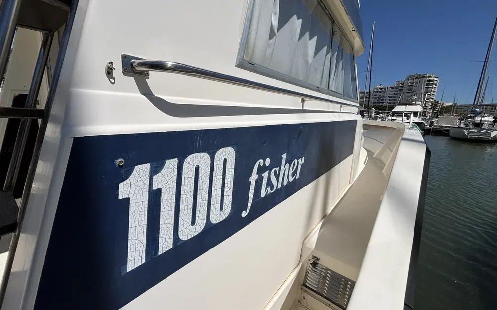 slider 19 Rodman 1100 Fisher