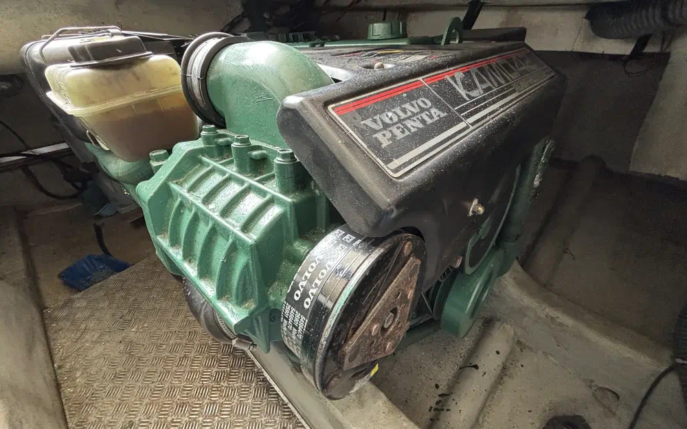 slider 23 Rodman 1100 Fisher