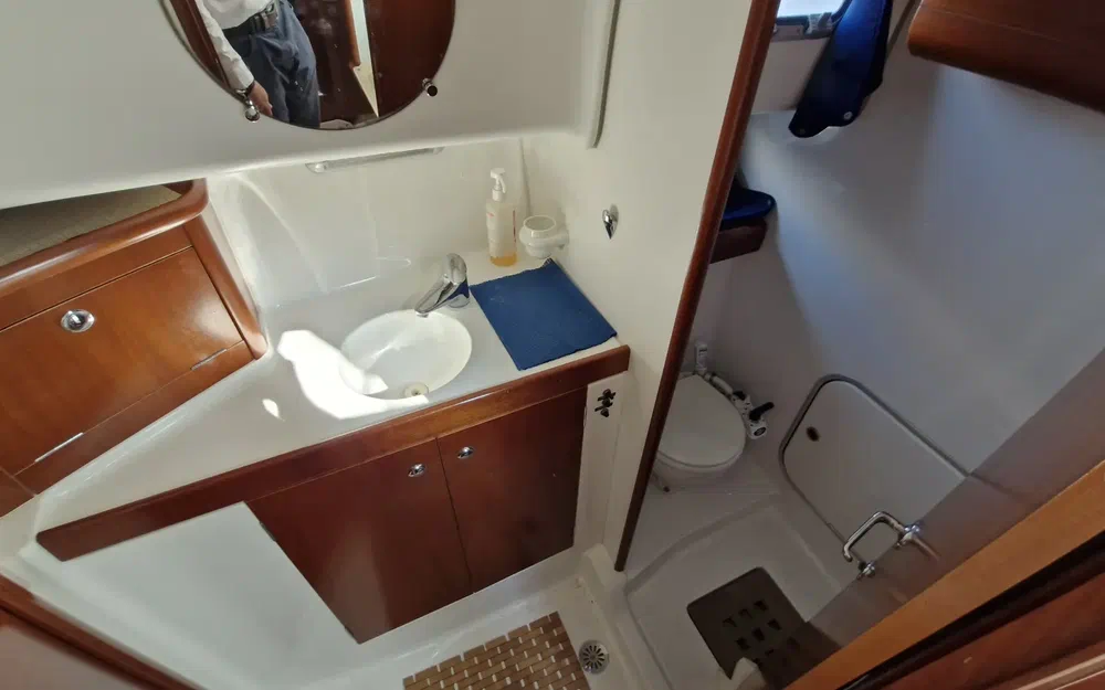 slider 12 Beneteau Antares 10.80