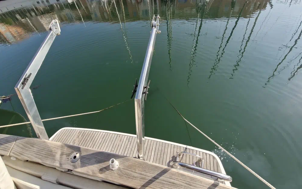 slider 23 Beneteau Antares 10.80