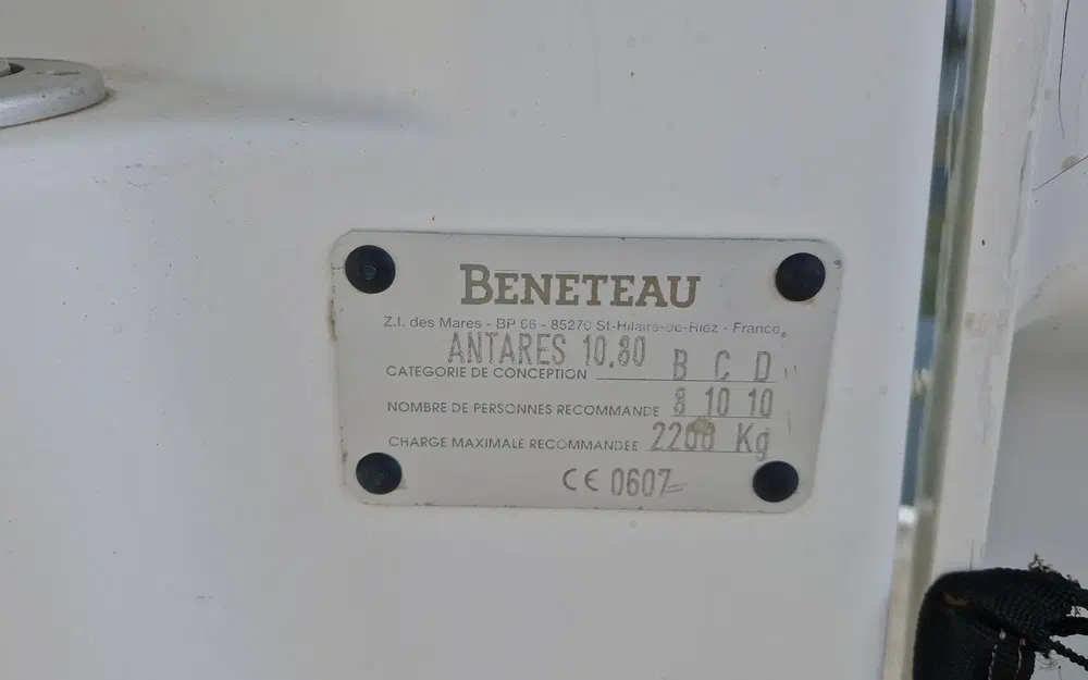 slider 25 Beneteau Antares 10.80