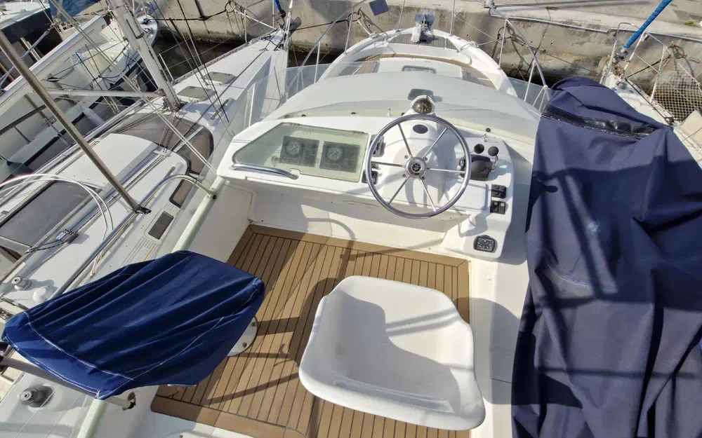slider 8 Beneteau Antares 10.80