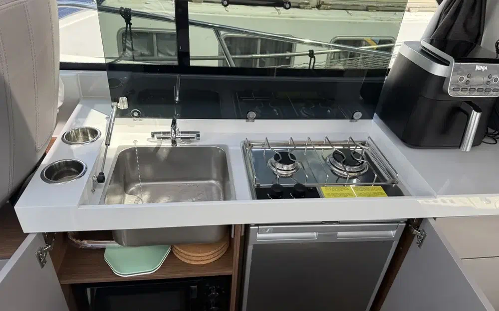 slider 11 Beneteau Antares 11