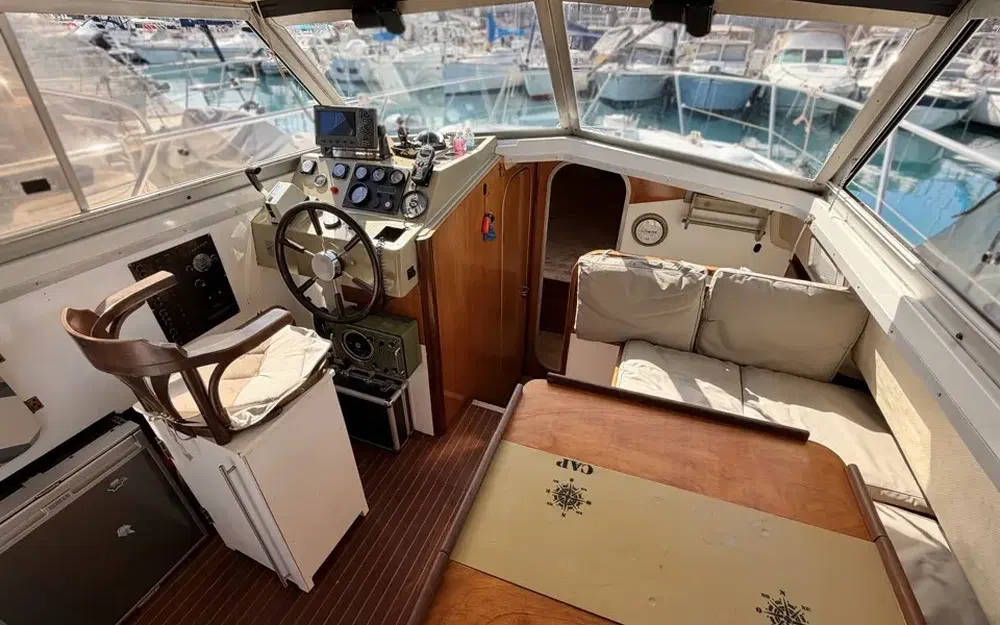 slider 12 Beneteau Antares 860