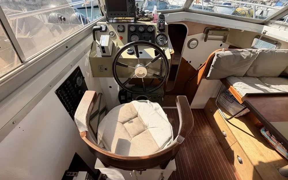 slider 14 Beneteau Antares 860
