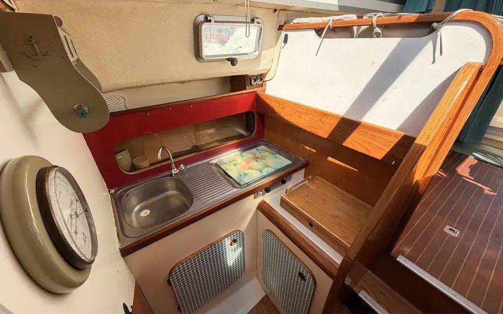slider 22 Beneteau Antares 860