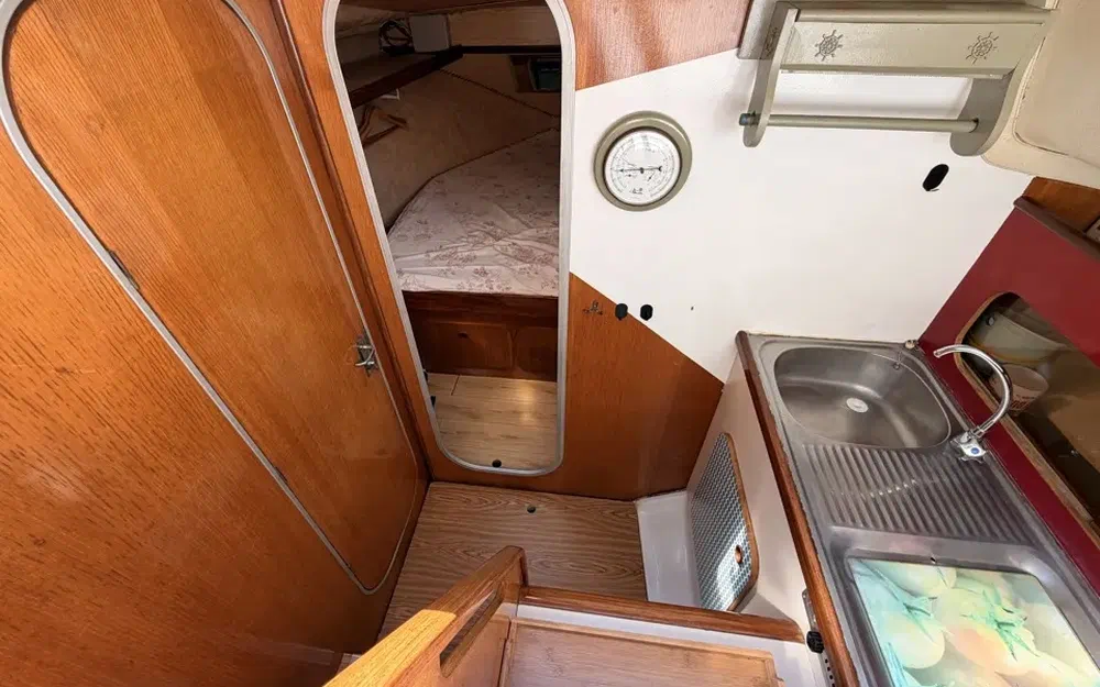 slider 24 Beneteau Antares 860