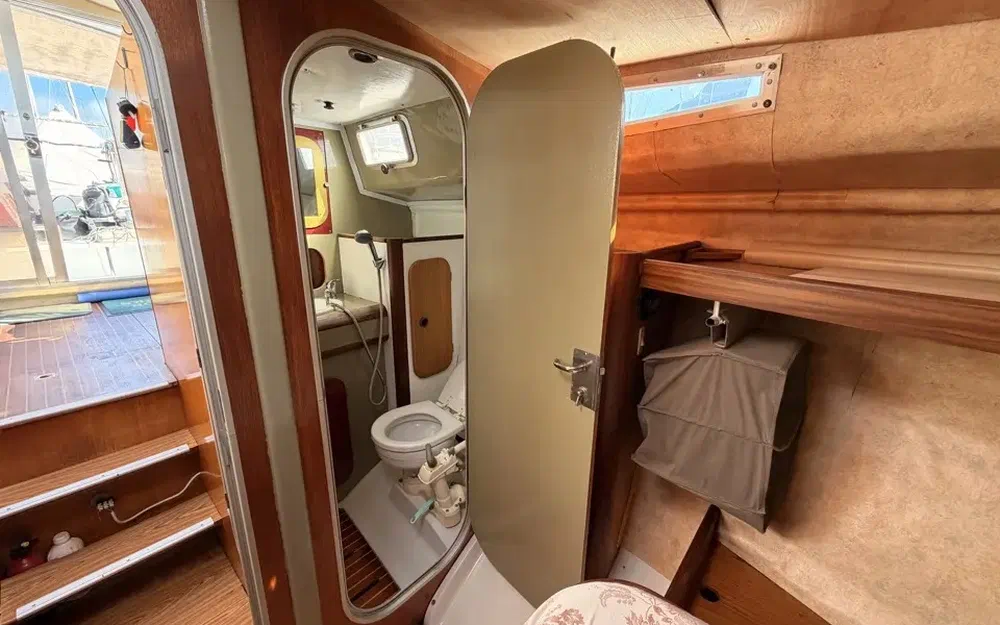 slider 30 Beneteau Antares 860