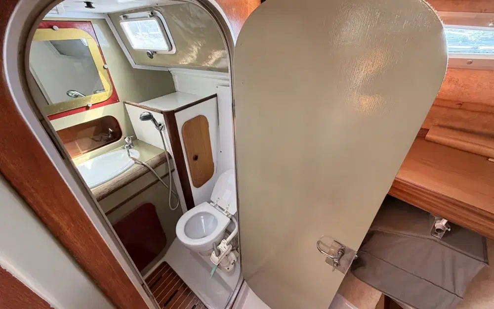 slider 31 Beneteau Antares 860