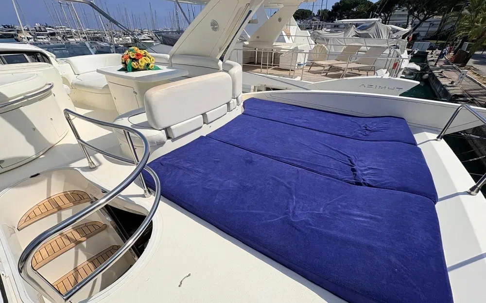 slider 28 Azimut 62