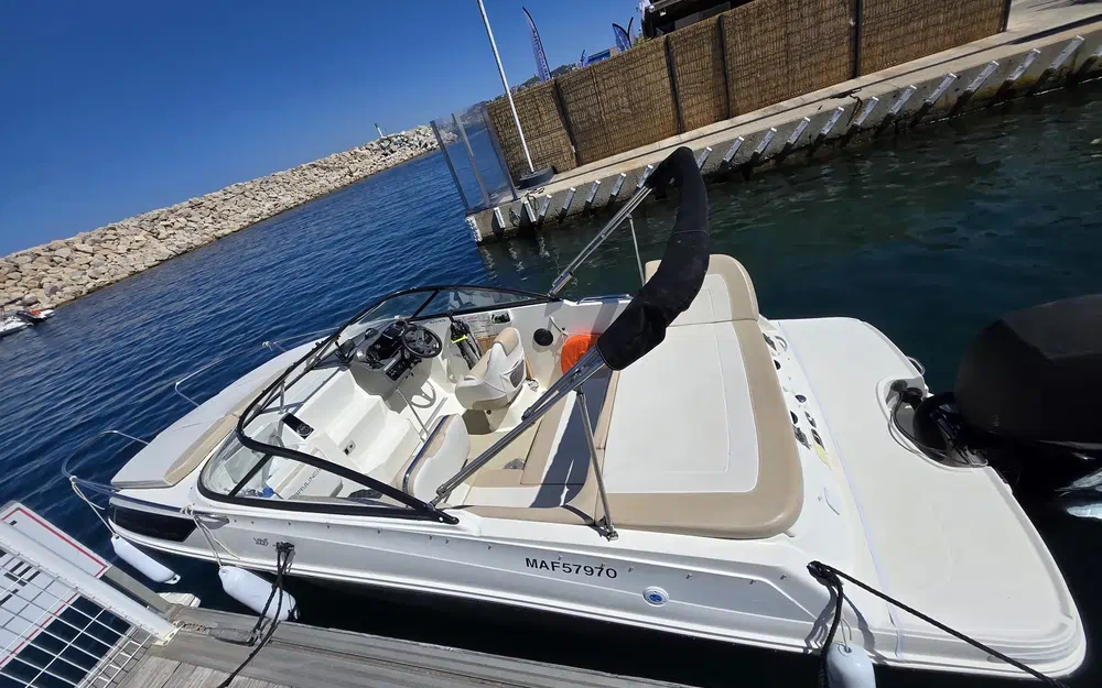 slider 4 Bayliner VR5 Cuddy OB