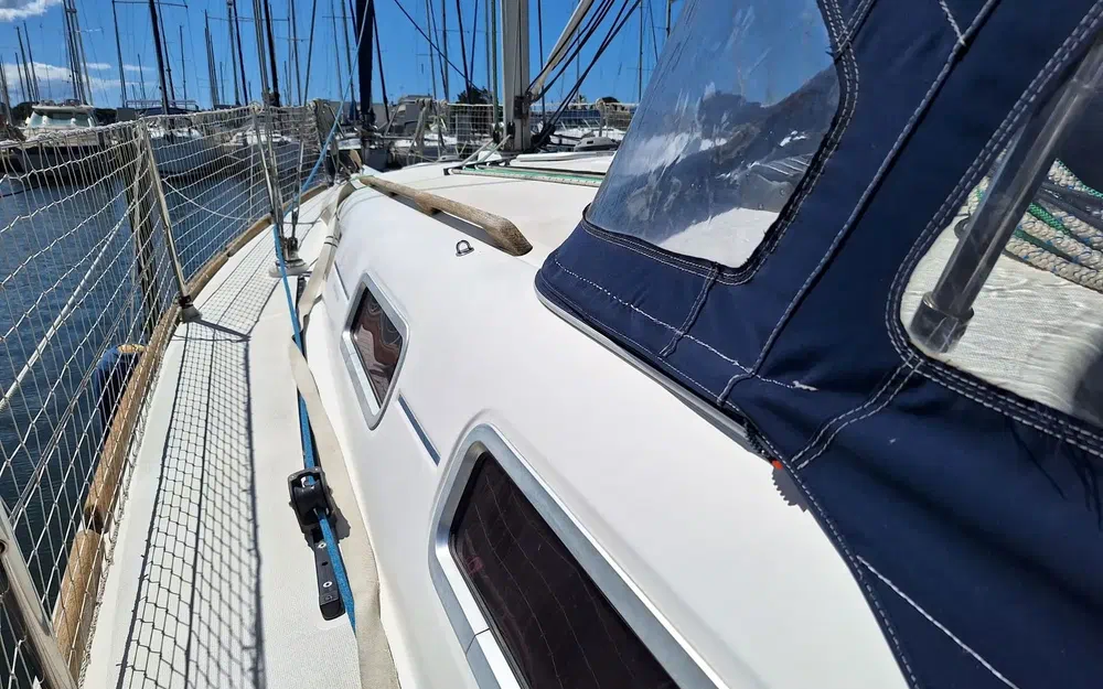 slider 12 Dufour 325 Grand Large