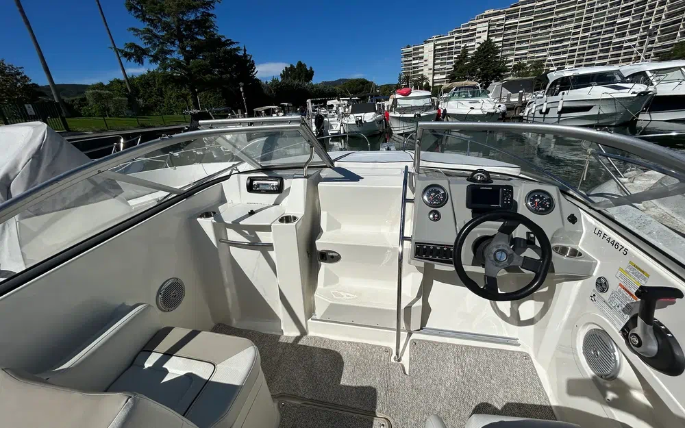 slider 3 Bayliner 642 Cuddy