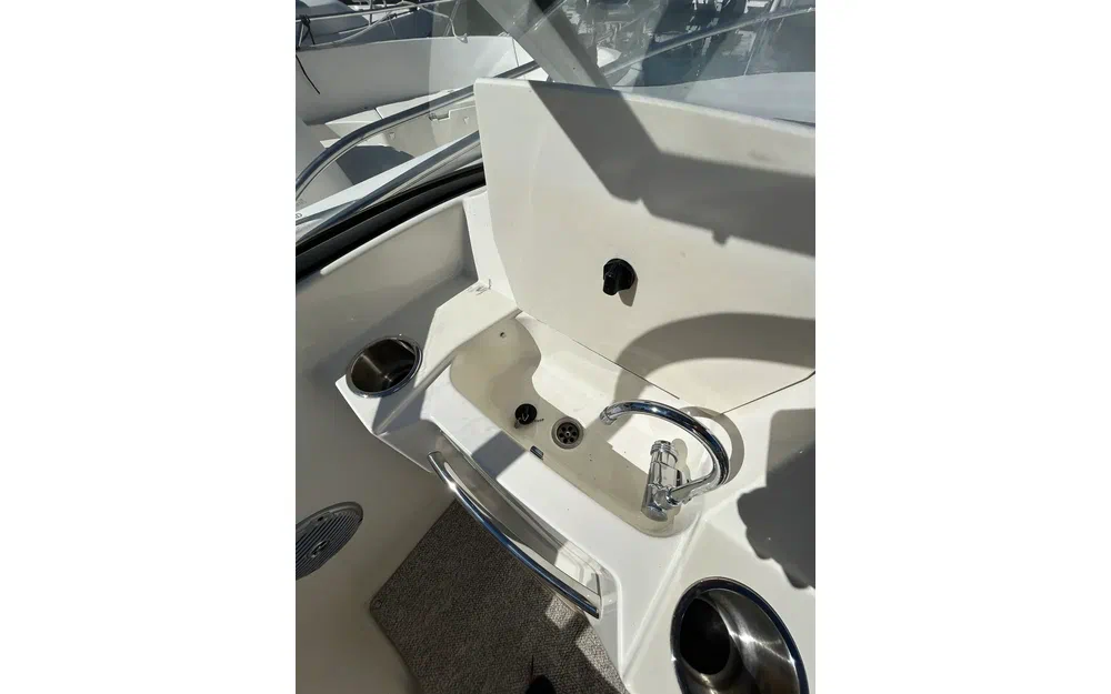 slider 5 Bayliner 642 Cuddy