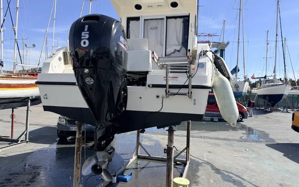 slider 6 Quicksilver 625 pilothouse