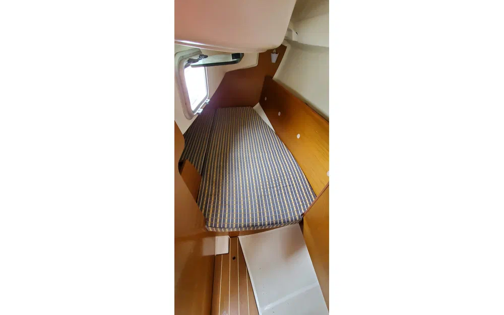 slider 20 Jeanneau Sun Odyssey 32 i
