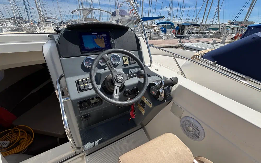 slider 11 Quicksilver Activ 805 Sundeck