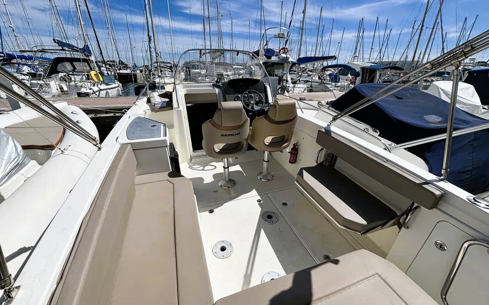 slider 4 Quicksilver Activ 805 Sundeck