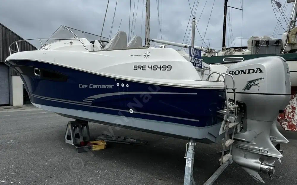 slider 3 Jeanneau Cap Camarat 8.5 WA