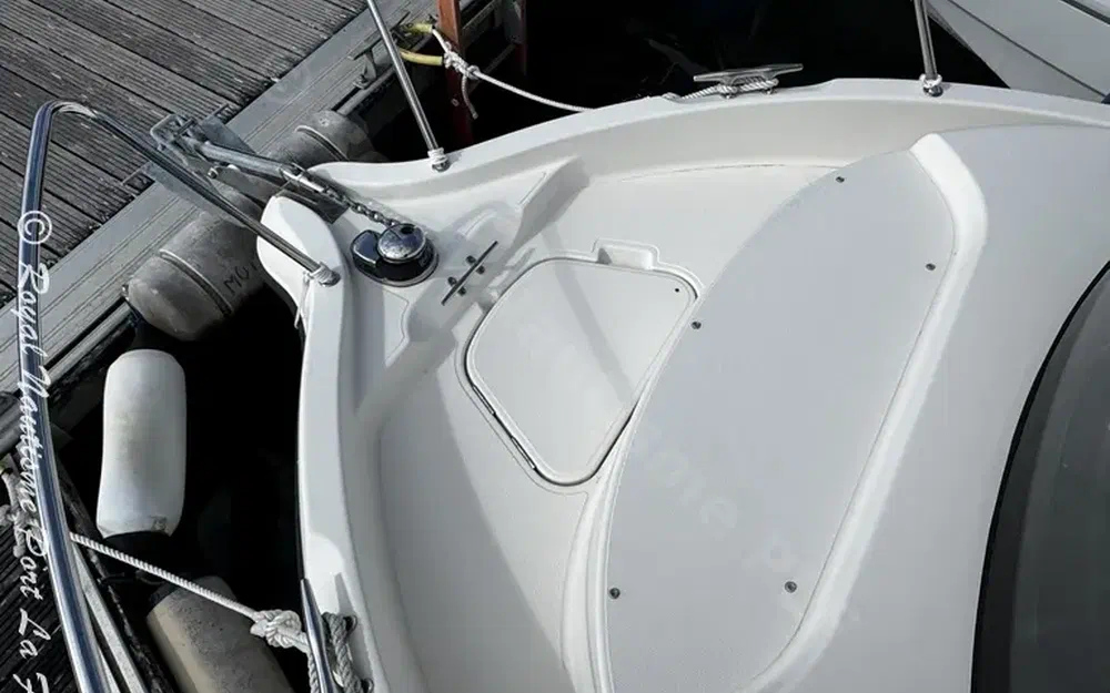 slider 10 Quicksilver Arvor 690