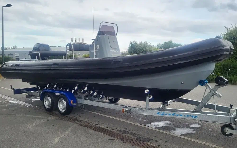 slider 2 Valiant 760 Sport Fishing