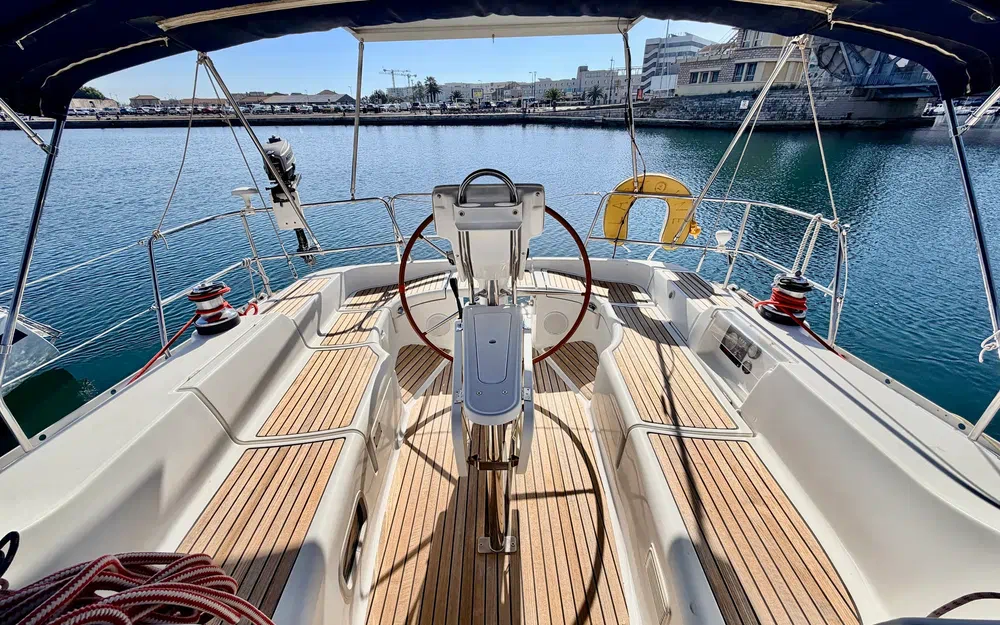 slider 4 Beneteau Oceanis 393 Clipper