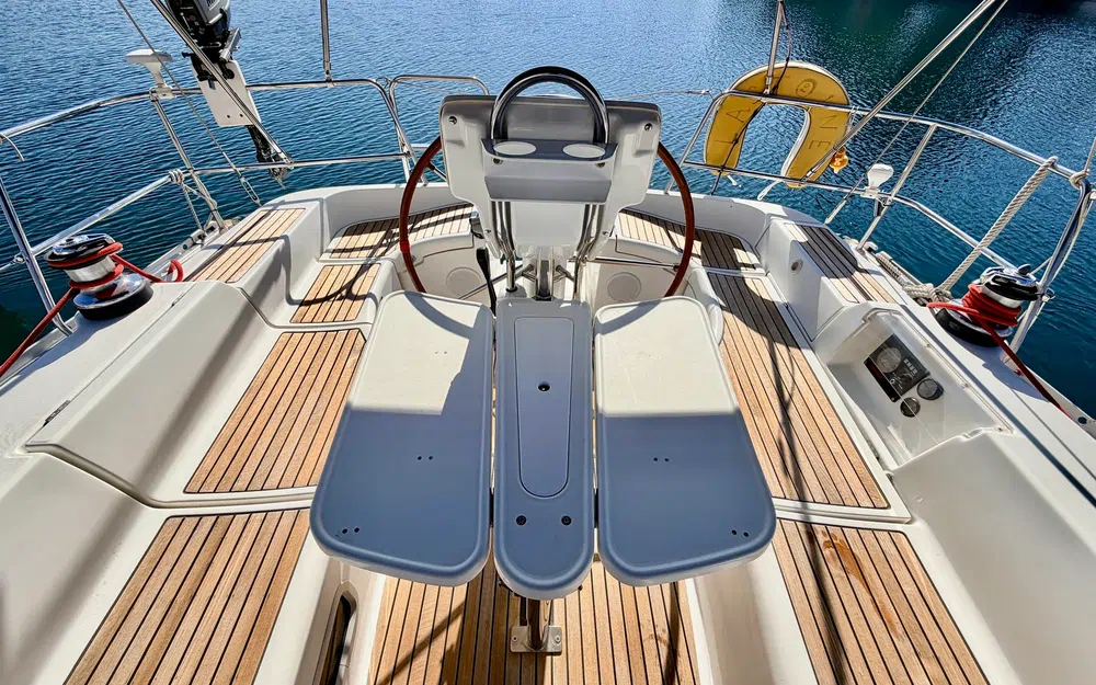 slider 3 Beneteau Oceanis 393 Clipper