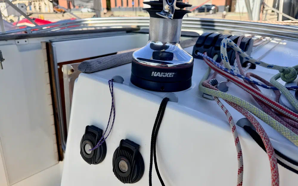slider 7 Beneteau Oceanis 393 Clipper