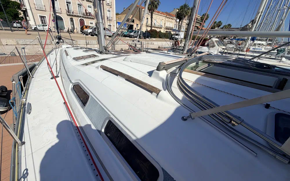 slider 10 Beneteau Oceanis 393 Clipper