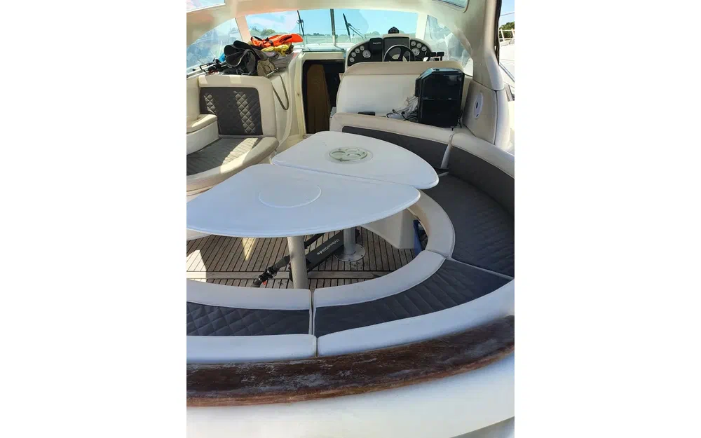 slider 9 Prestige Yachts Prestige 34 hard top