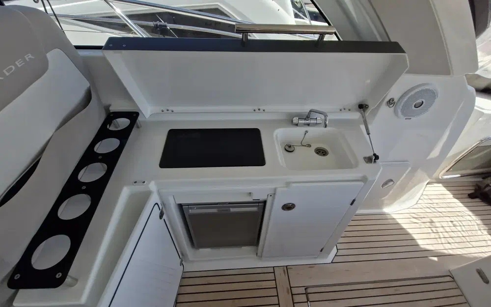 slider 18 Jeanneau Leader 40