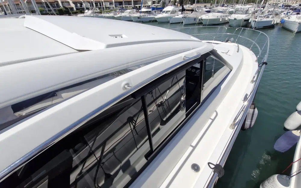 slider 28 Jeanneau Leader 40