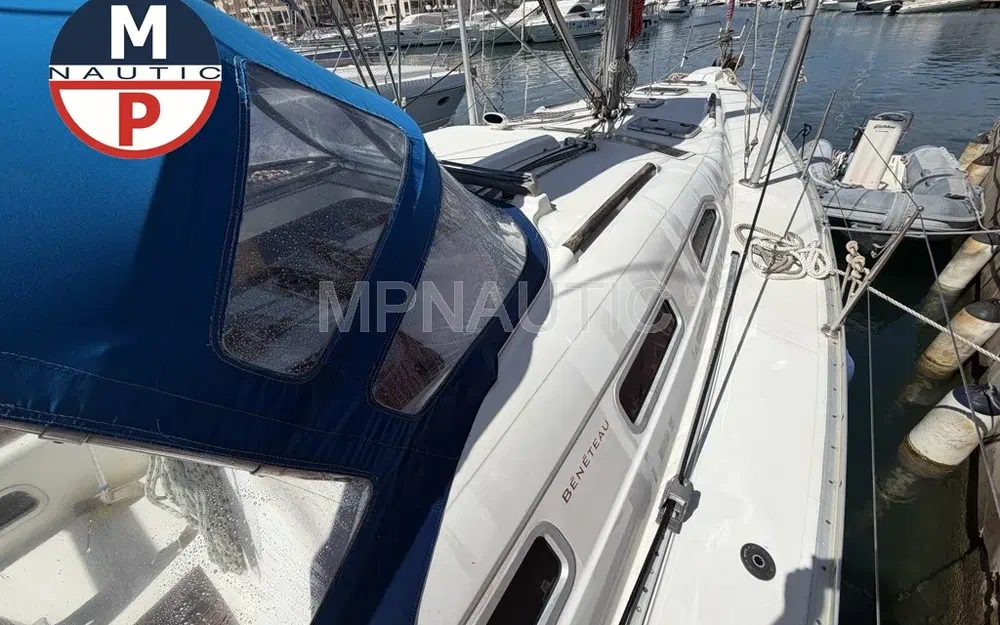 slider 3 Beneteau Oceanis 393