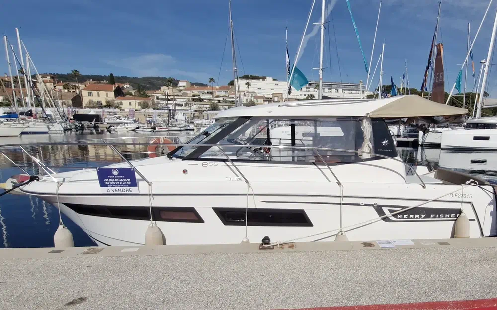 slider 1 Jeanneau Merry Fisher 855